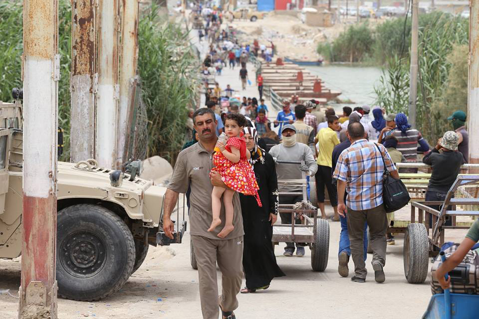 An increasing number of people, including families with children and the elderly, have encountered deadly ambushes as they try to escape areas controlled the Islamic State of Iraq and the Levant (ISIL). Photo: UNAMI