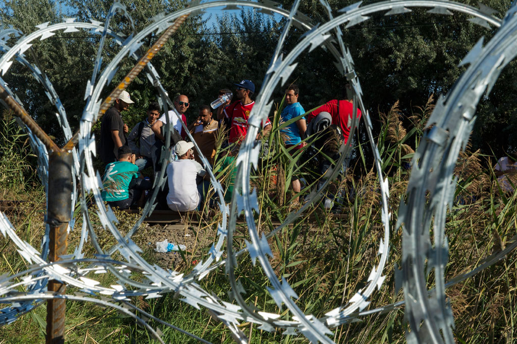 To stem the flow of refugees, some European countries have closed entry points along their borders, such as the Hungarian Government, which built a fence along its border with Serbia and instituted a law criminalising irregular entry into the country. UNHCR/Mark Henley
