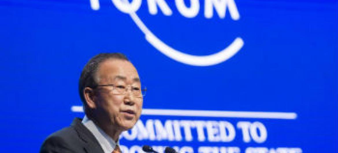 Ban Ki-moon em discurso no Fórum Econômico Mundial. Foto: ONU/Mark Garten