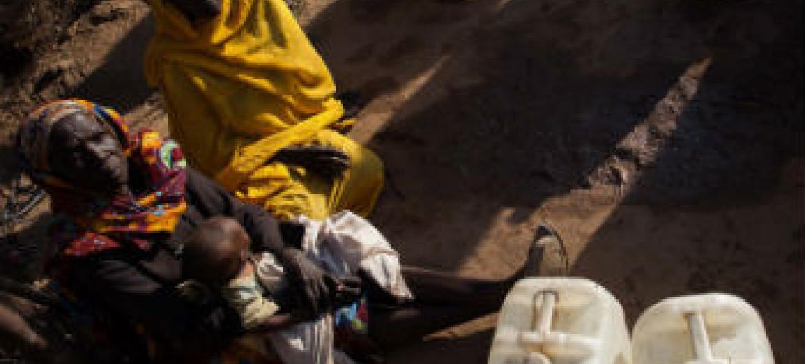 População deslocada no Darfur. Foto: Unamid/Albert González Farran (arquivo)