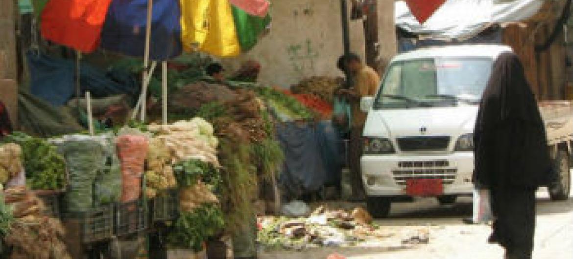 Consumo de alimentos mais baratos no Iémen. Foto: Pnud Iémen