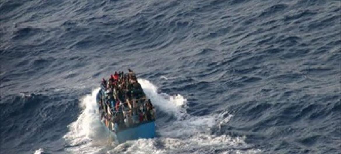 Migrantes arriscam suas vidas no mar. Foto: Acnur