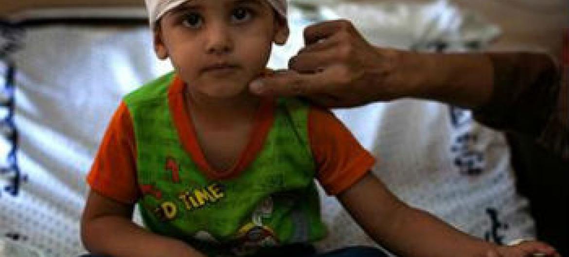 Criança ferida pela violência em Gaza. Foto: Unicef/D'Aki