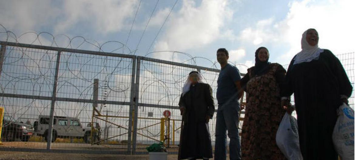 Barreira de alta segurança na Cisjordânia. Imagem: UNRWA/Isabel de la Cruz
