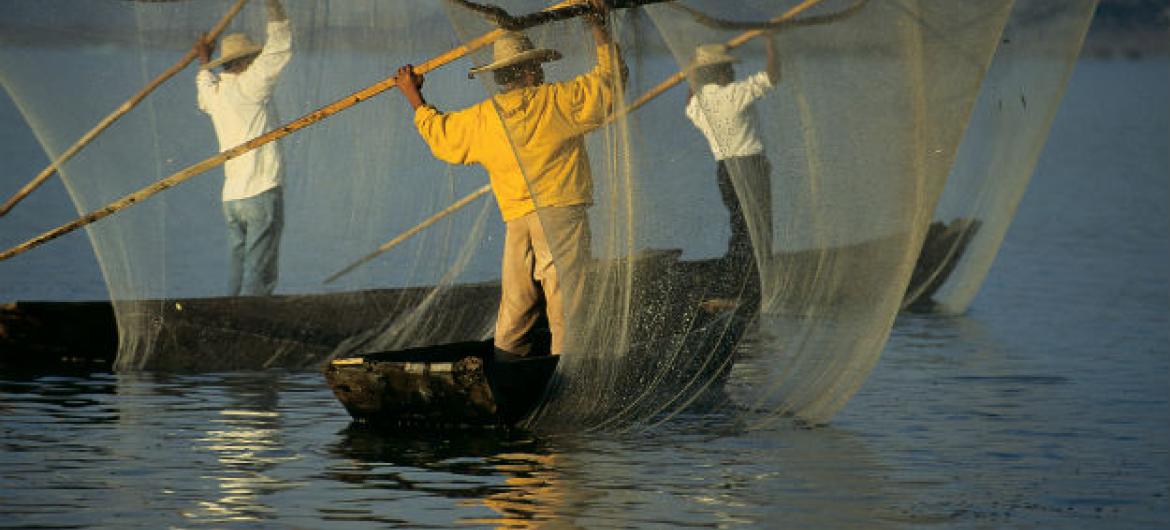 Pescadores no México. Imagem: Curt Carnemark / World Bank
