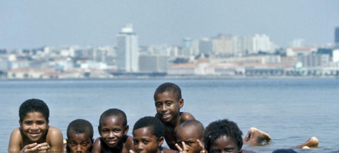 A capital angolana terá 12,9 milhões de habitantes em 2030. Foto: ONU/Jean Pierre Laffont