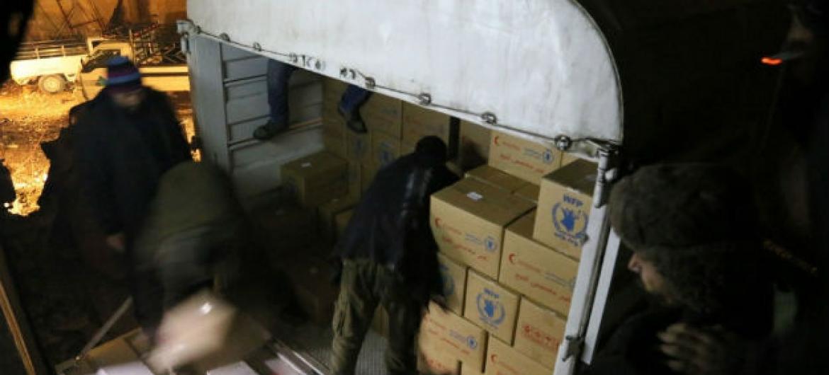 Caminhão carregado de comida para a população em Madaya, na Síria. Foto: PMA/Hussam Alsaleh