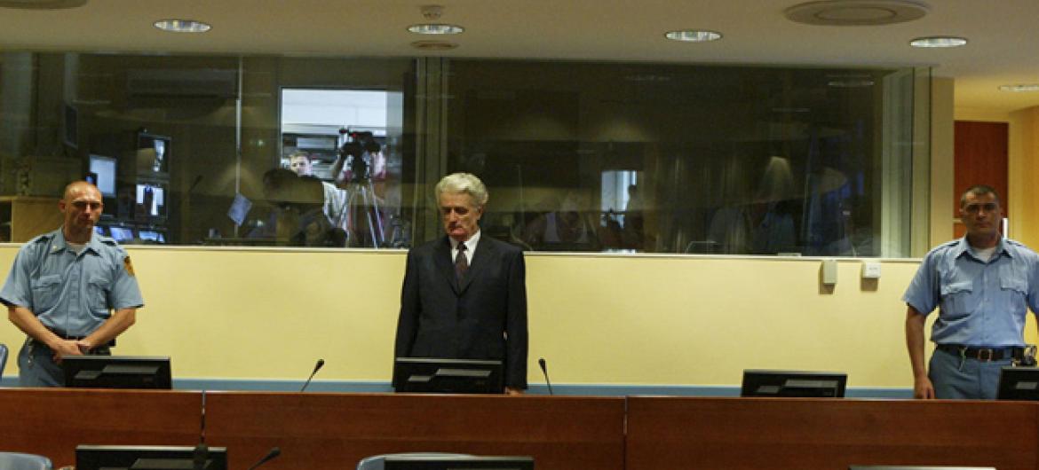 Radovan Karadzic em julho de 2008. Foto: Tribunal Penal Internacional para a Ex-Iugoslávia