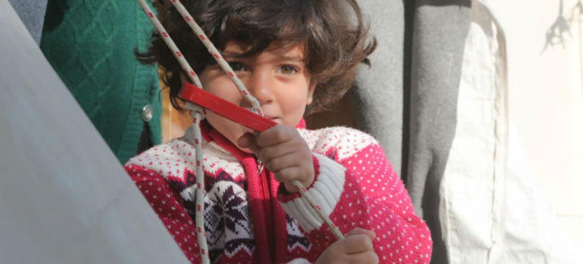 Menina síria no campo de refugiados Nizip 1, na Turquia. Foto: Unicef/UN048823/Ergen
