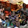 Família sul-sudanesa num abrigo das instalaçoes da ONU. Foto: Ocha