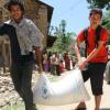 Entrega de alimentos no Nepal. Foto: PMA/Angeli Mendoza
