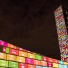 Sede da ONU em Nova Iorque iluminada com os Objetivos de Desenvolvimento Sustentável. Foto: ONU/Cia Pak