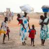 Mulheres e crianças sul-sudanesas. Foto: Unicef/Sebastian Rich