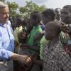 Secretário-geral da ONU, António Guterres, visita refugiados no acampamento de Imvepi, no nordeste de Uganda. Foto: ONU/JC McIlwaine