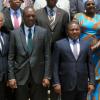 Luiz Loures (o primeiro da esquerda para a direita) em Maputo com o presidente de Moçambique, Filipe Nyusi (centro) e membros do país. Foto: Luiz Loures