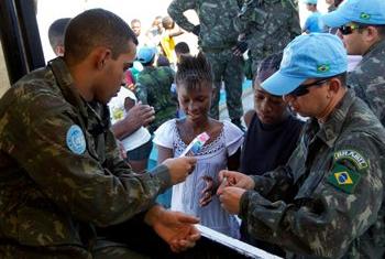 Força brasileira no Haiti citada como exemplo