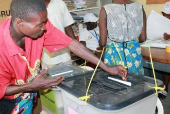 Eleições no Burundi. Foto: Menub