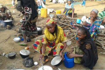 Refugiados na República Centro-Africana no campo de Mborgene, nos Camarões. Foto: Monde Kingsley Nfor/Irin