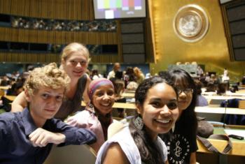 Jovens participam de evento na Assembleia Geral. Foto: ONU/Paulo Filgueiras