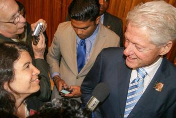Bill Clinton fala à ONU News Português sobre amizade com Nelson Mandela. Foto: Eleutério Guevane
