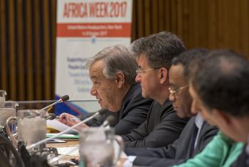Secretário-geral da ONU, António Guterres, discursa na abertura da Semana da África 2017. Foto: ONU/Cia Pak
