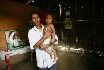Paciente com hanseníase no Timor-Leste. Foto: ONU/Martine Perret