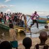 Wakimbizi wa Burundi wakifika Uvira. Picha ya UNHCR.