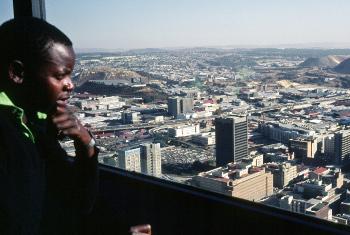 Enzi za ubaguzi nchini Afrika Kusini hapa ni mjini Johannesburg(1982)