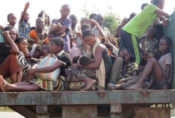 Wakimbizi wa DRC waelekea nchi zinginekufuatia vurugu. Picha: UNHCR
